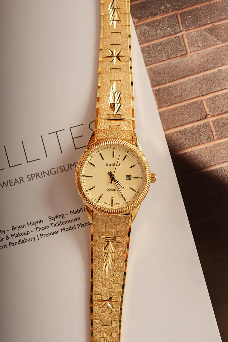 2021 new lovers' Watch Gold Plated watch no fading calendar watch quartz watch retro carved Korean gold men's Watch
