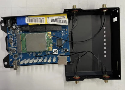 Openwrt 4G Wifi LTE Wired/Wireless CPE Router with Sim Card Slot for Enterprise Networking Supports 2.4G Frequencies