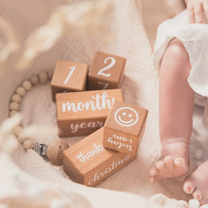1Set Baby Month Milestone Card Beech Block Square Engraved Newborn Birth Month Birthday Milestones Block Photography Props