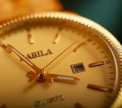 2021 new lovers' Watch Gold Plated watch no fading calendar watch quartz watch retro carved Korean gold men's Watch