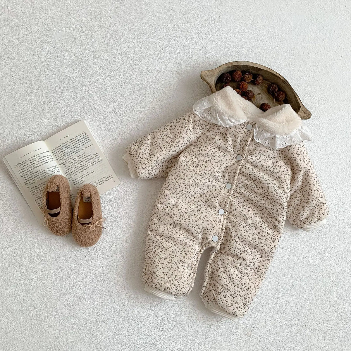 Korean Baby Cotton Jumpsuit Thickened Hooded Romper Plush Warm Autumn Winter Newborn Clothes Floral Princess Bodysuit Ropa Bebe