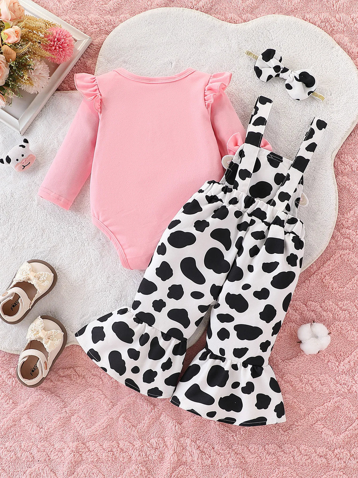 【Cute Cow】Baby Girl Overalls Set with 3D Cow Embroidery Patch + All-Over Cow Print + Flared Pants Legs - Three-Piece Outfit for Spring and Autumn Outings