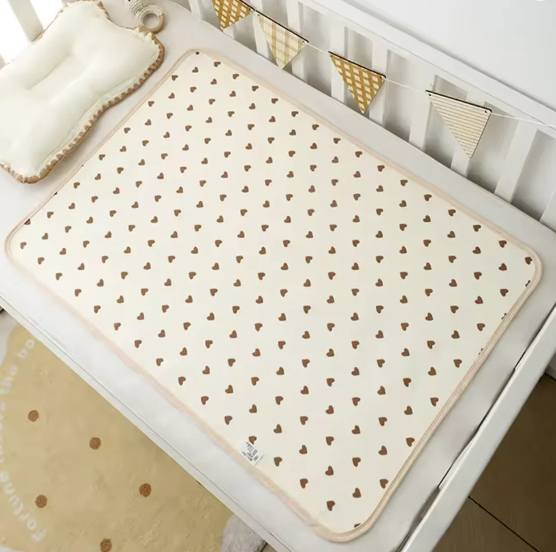 70*90cm Baby Urine Mat Breathable Waterproof Washable Cute Cotton Yarn Printed Newborn Diaper Pad Suitable for All Seasons