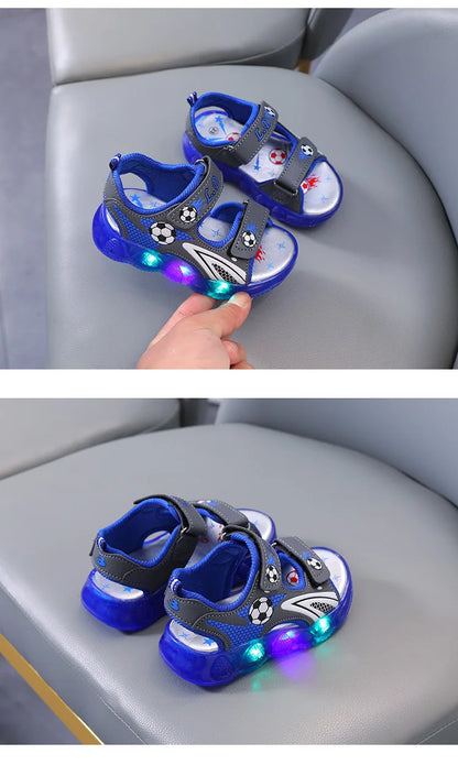 Children's Flashing Soft Sole Sandals Student LED Light-Up Shoes Boys and Girls Light-Up Sandals kids Glowing Beach Shoes