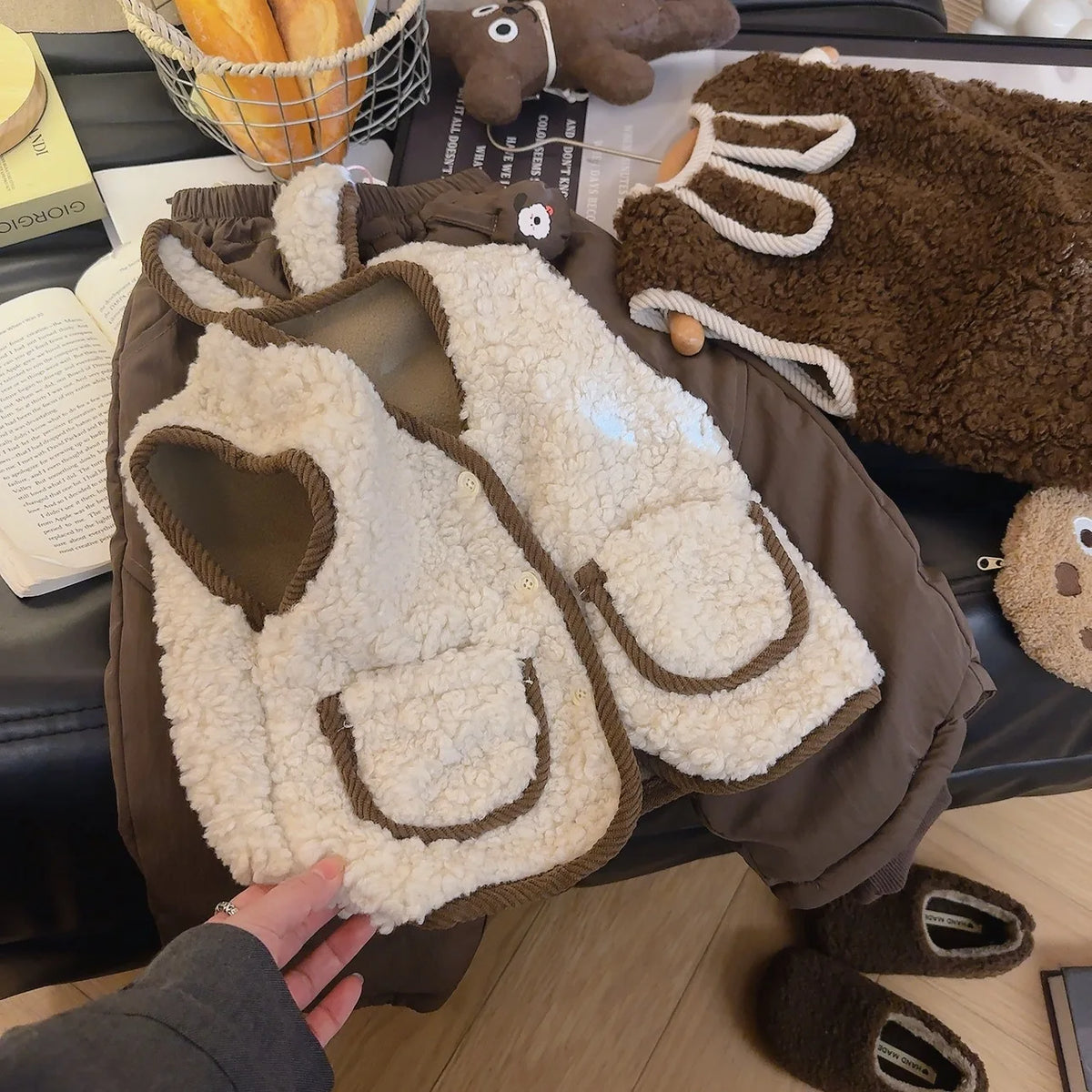 Autumn Winter Baby Lamb Wool Warm Waistcoat Girls Bunny Ears Plush Vest Single Breasted Layer Child Warm Fashion Warm Coat