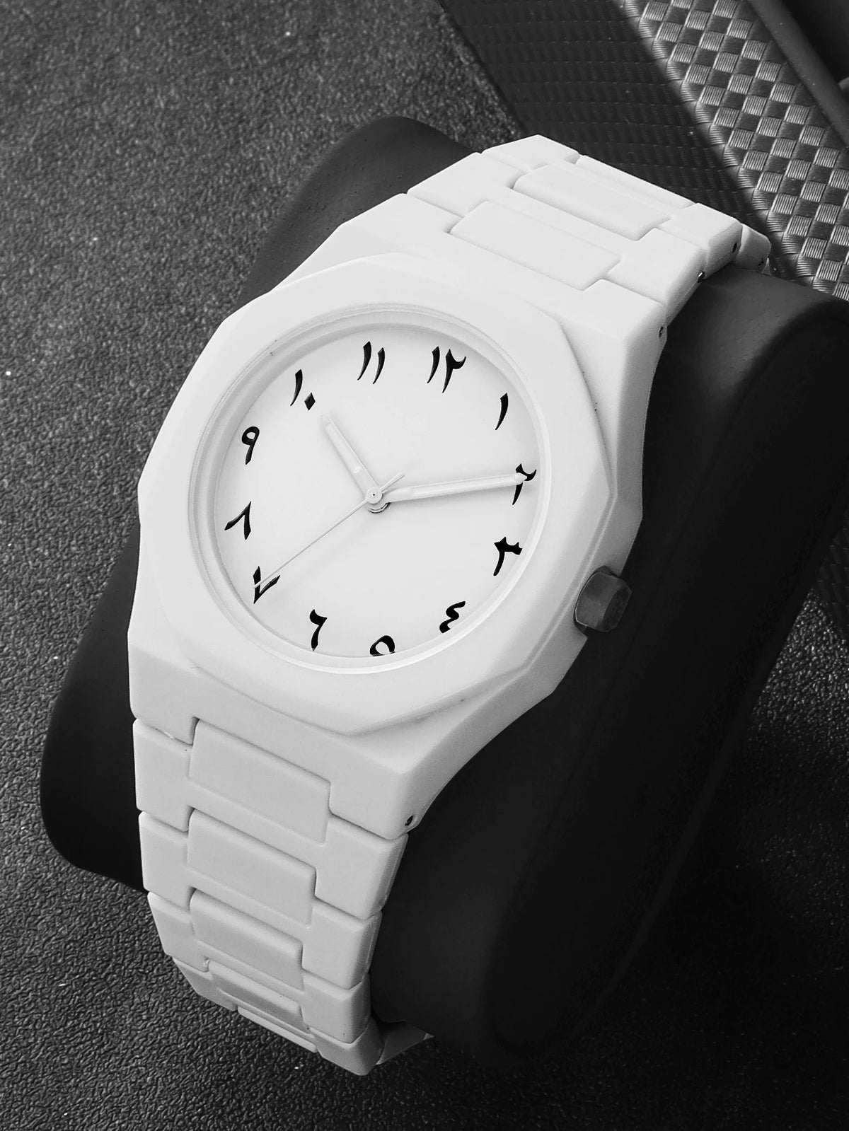 Men's Silicone Quartz Watch Casual Set Birthday Gift for Father No Box Included Fashionable Timepiece for Casual Wear