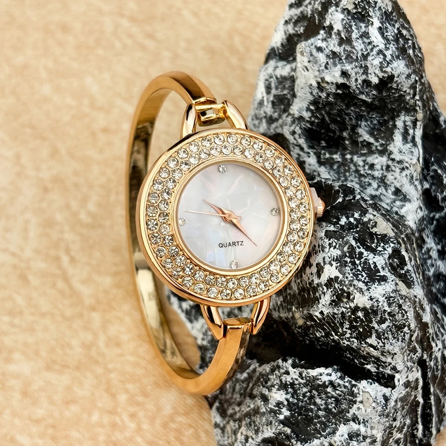 Diamond-Embellished Round-Head Bracelet Watch for Women with Light Luxe Charm