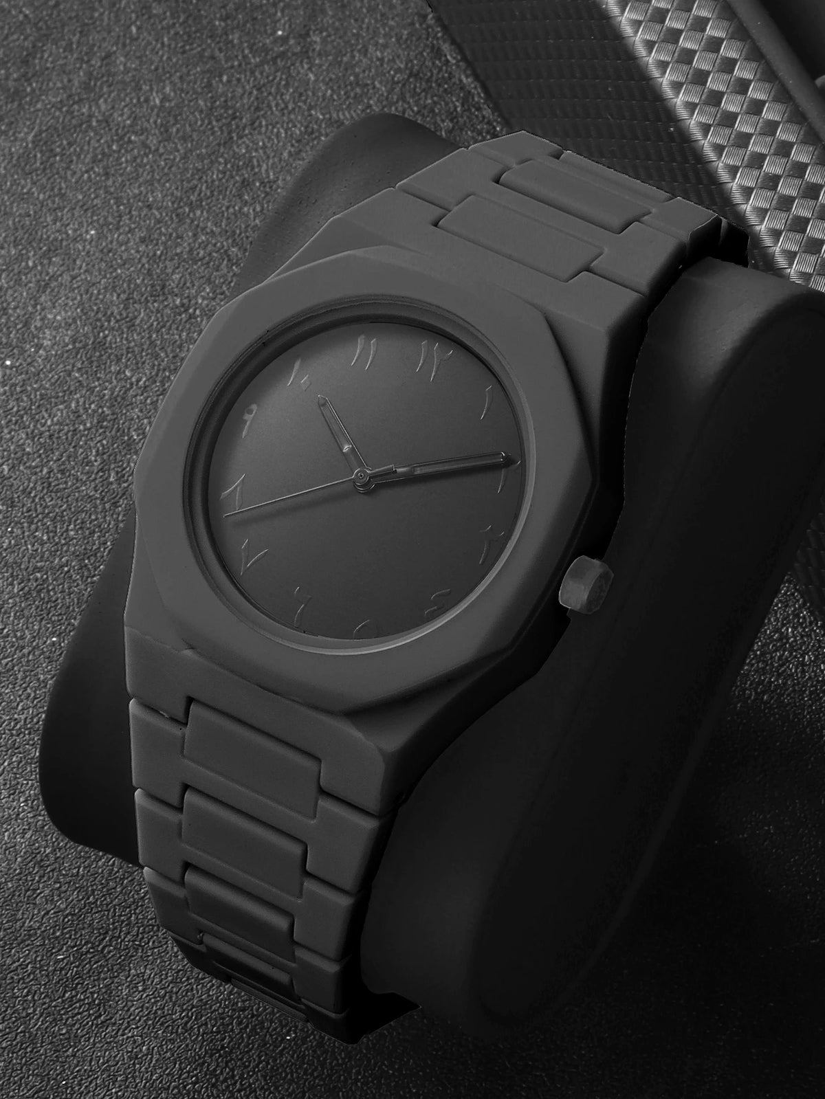 Men's Silicone Quartz Watch Casual Set Birthday Gift for Father No Box Included Fashionable Timepiece for Casual Wear