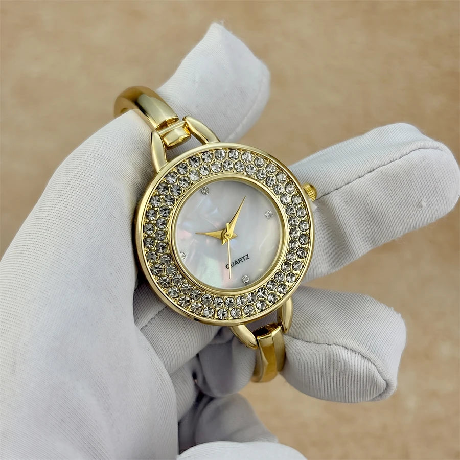 Diamond-Embellished Round-Head Bracelet Watch for Women with Light Luxe Charm