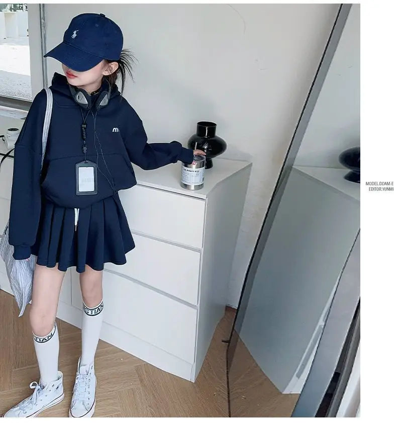 Girls Autumn Casual Outfit Set Two-Piece Long-Sleeve Top + Short Skirt Set Children's  Clothing Set Suitable for Girls Aged 7-17