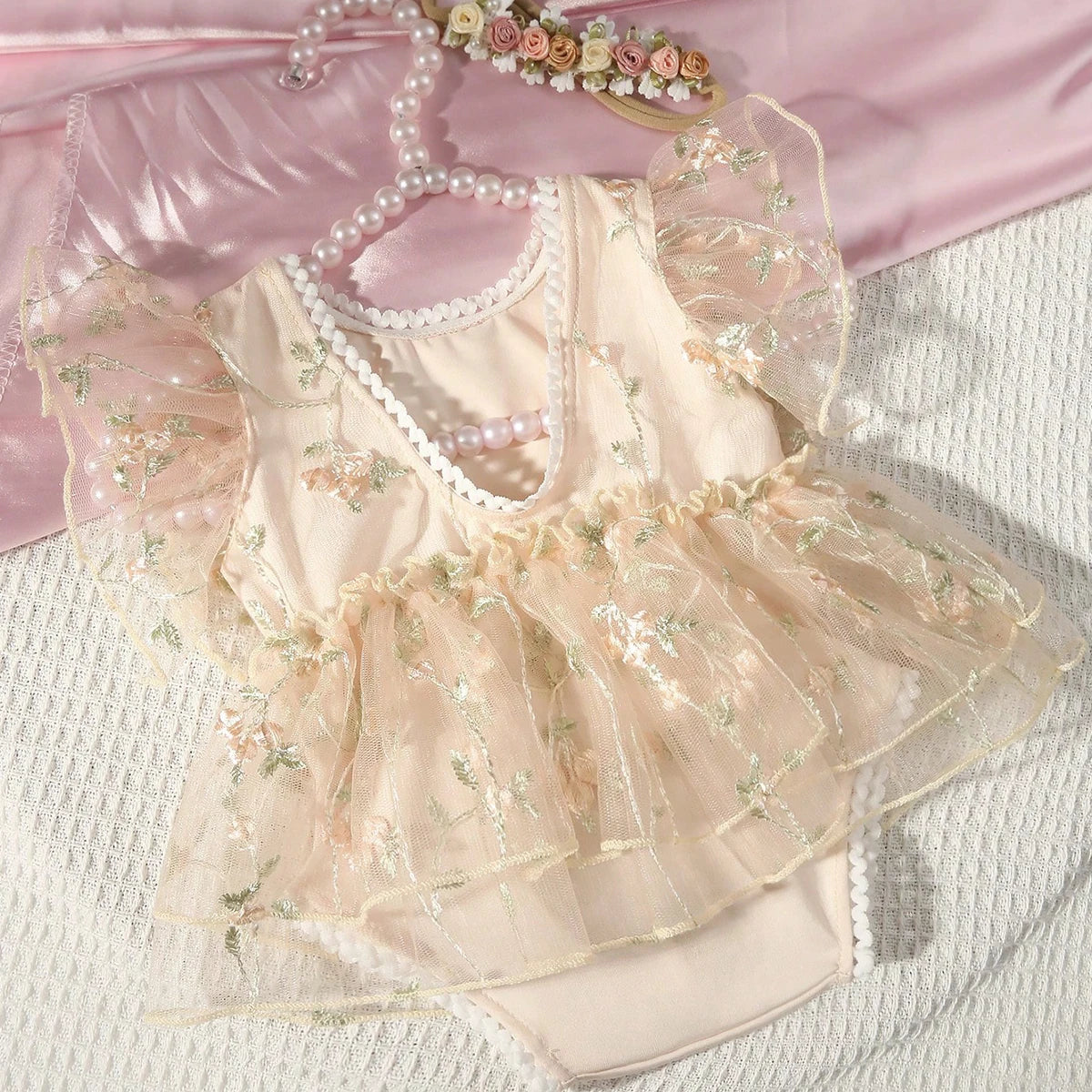 Ylsteed Newborn Daisy Embroidered Romper Baby's Short Sleeve Embroidered Mesh Clothes Full Moon Hundred Days Photo Shooting