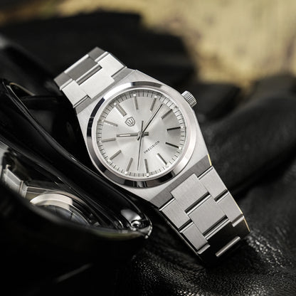 Watchdives Quartz Watches VH31 Sweep Movement New Sapphire Luxury Watch 37mm BGW9 Luminous 100m Waterproof Mens Watch