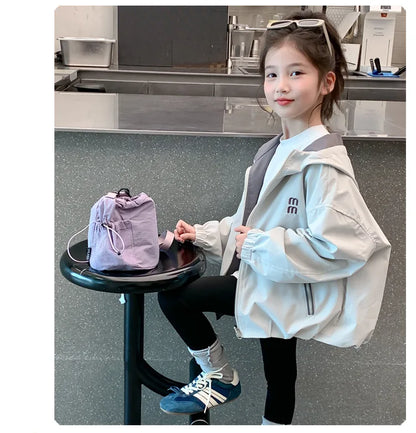 2026 Spring Autumn Girls Reversible Waterproof Hooded Jacket Teen Kid Letter Print Windbreaker Coat Children Loose Outerwear Top