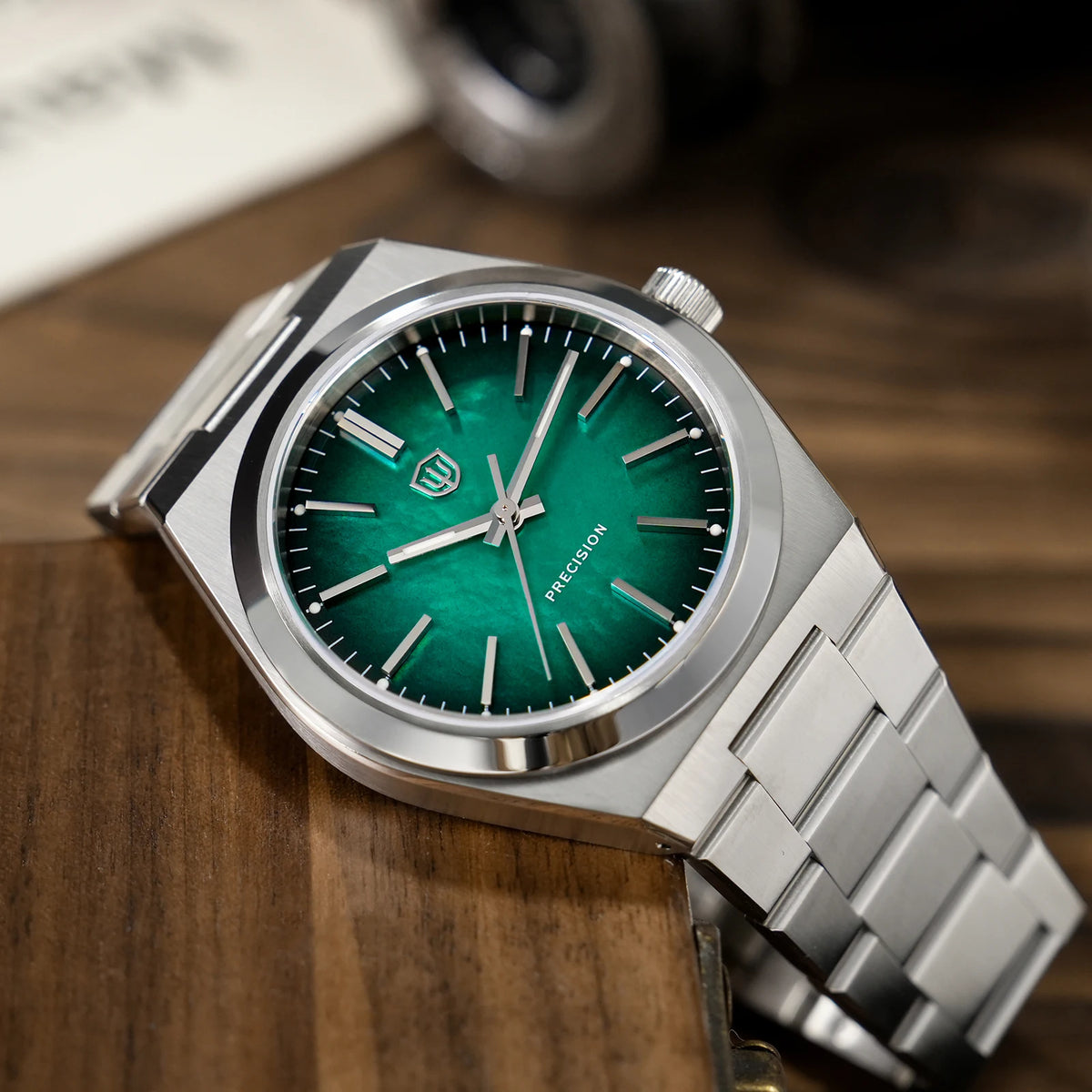 Watchdives Quartz Watches VH31 Sweep Movement New Sapphire Luxury Watch 37mm BGW9 Luminous 100m Waterproof Mens Watch